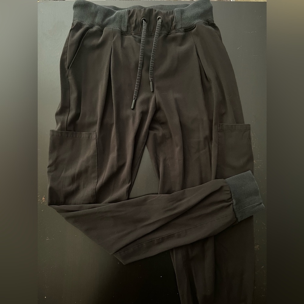 Women’s Jannuu Black Jogger scrub pants